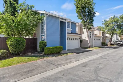 11545 Honeyglen photo 2