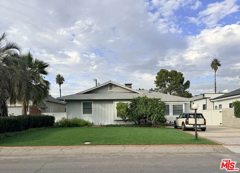 12439 Albers Street, Valley Village, CA 91607