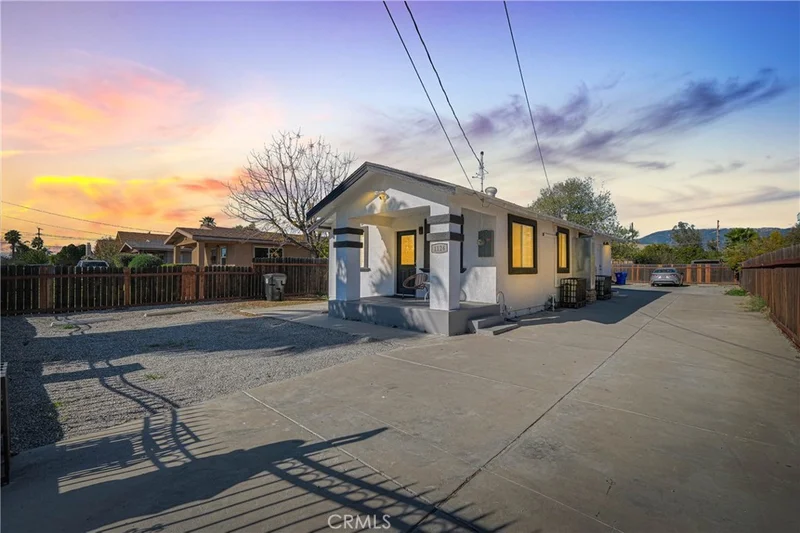 1124 W 11th, San Bernardino, CA 92411