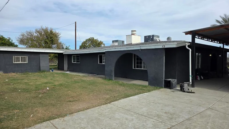 62101 Tyler Street, Thermal, CA 92274