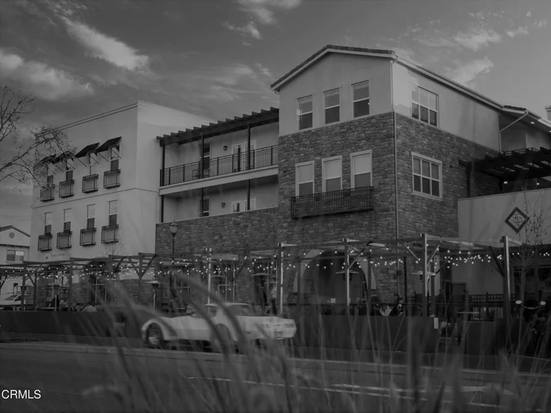 2024 Ventura Boulevard photo 2