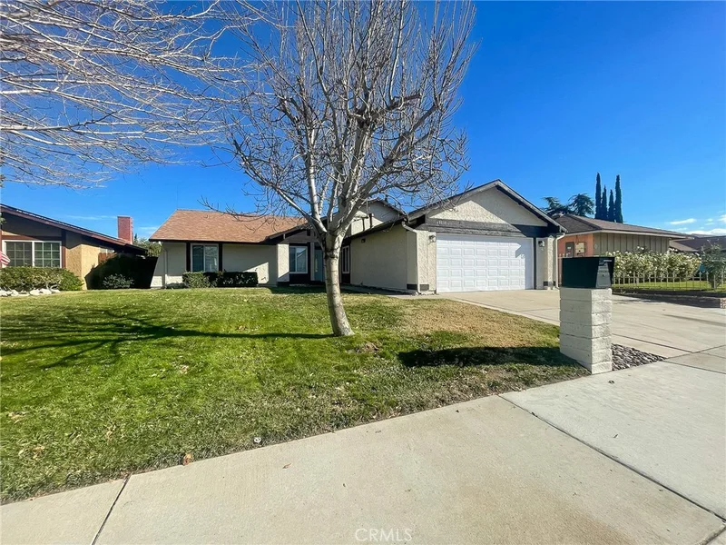 43038 Burlwood, Lancaster, CA 93536