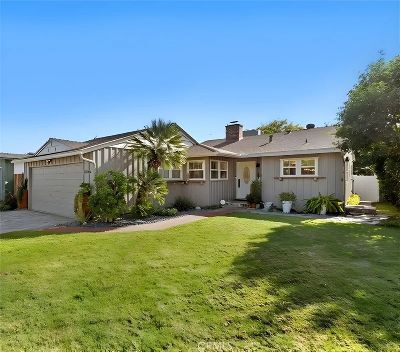 12246 Dehougne, North Hollywood, CA 91605