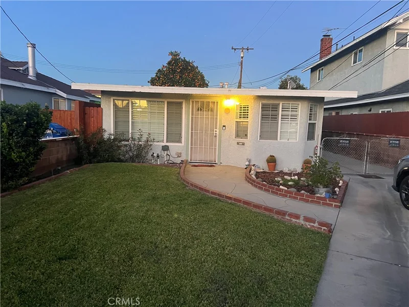 7931 Leeds, Downey, CA 90242