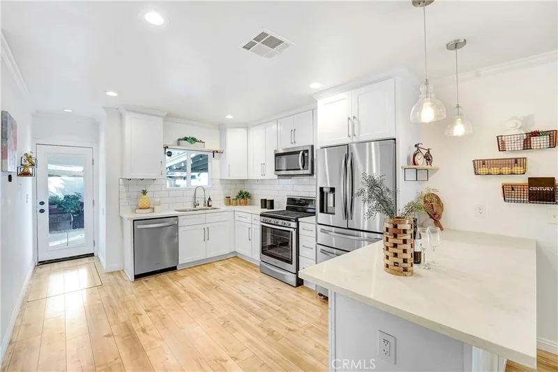 5217 Navarro Street, Los Angeles, CA 90032