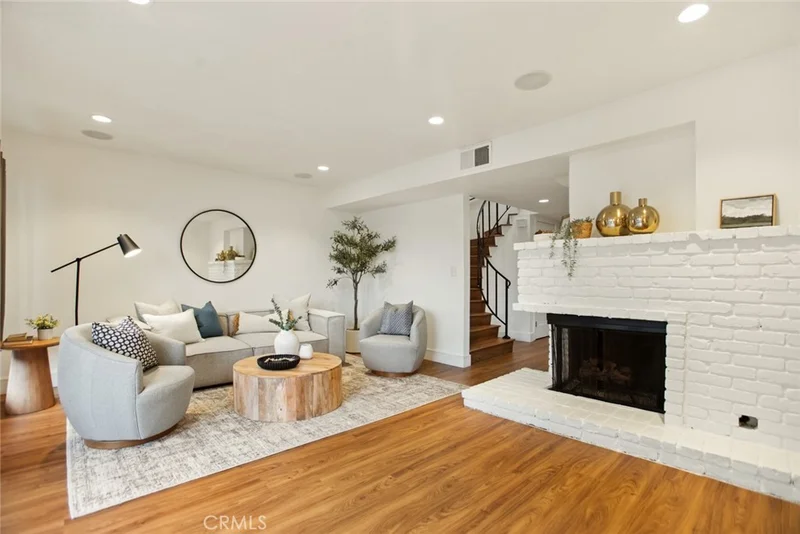 230 Bethany 124, Burbank, CA 91504