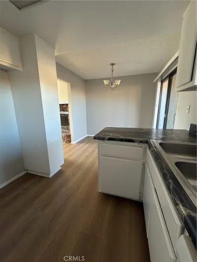 10547 Cochiti Road photo 2