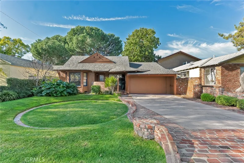 613 N California, Burbank, CA 91505