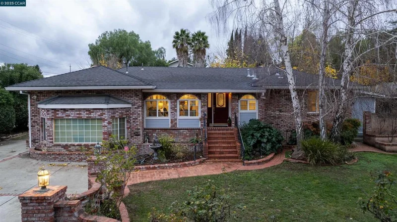 4252 El Cerrito Rd