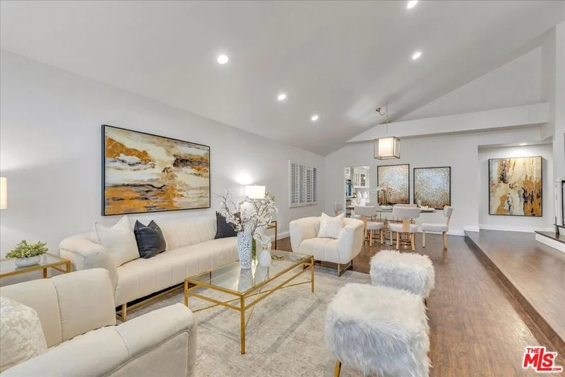 5196 Brian Lane, Encino, CA 91436