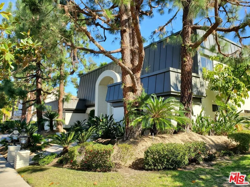 2650 Casiano Road
