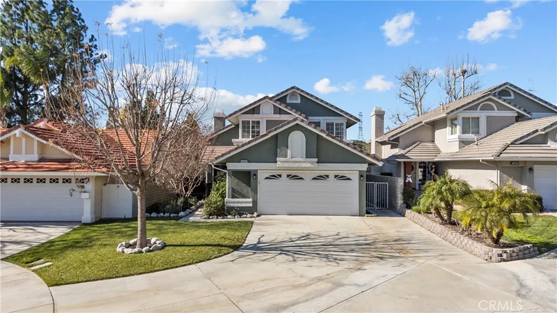 22732 Pear Court, Saugus, CA 91390