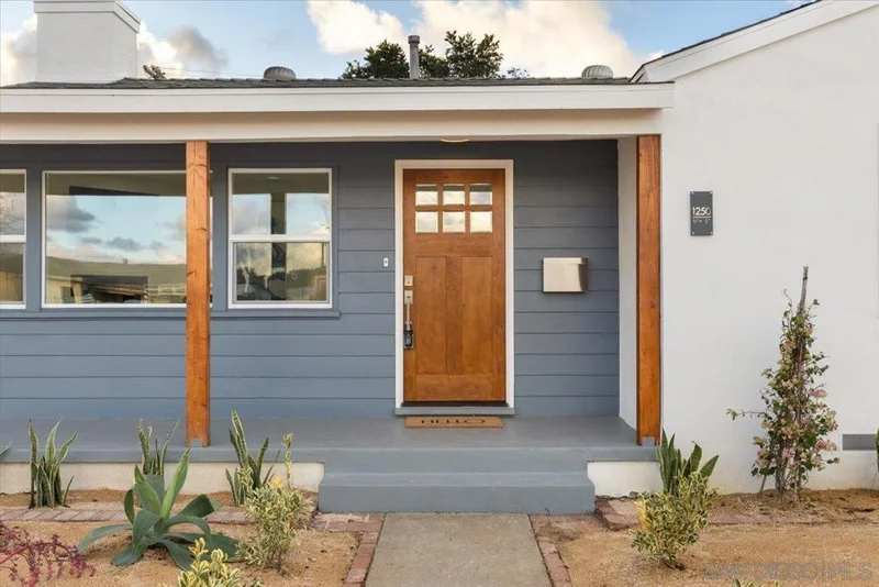1250 8th St, Imperial Beach, CA 91932