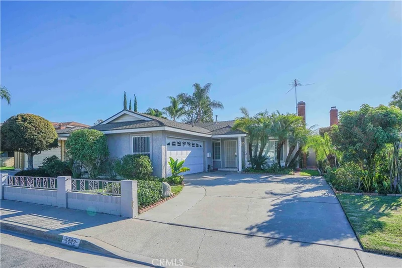 5442 La Luna, La Palma, CA 90623