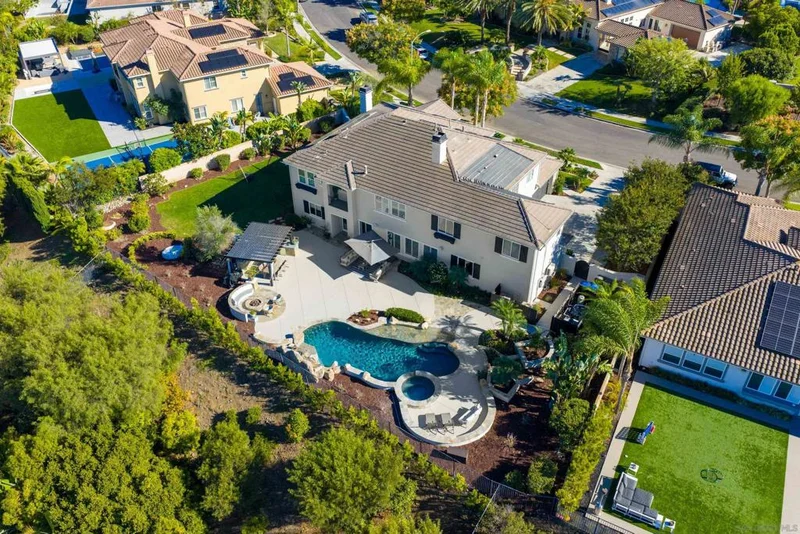 10055 Winecrest Rd, San Diego, CA 92127