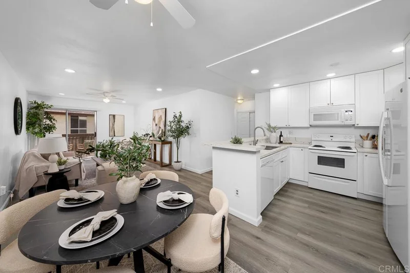 6131 Rancho Mission Road 211, Mission Valley, CA 92108