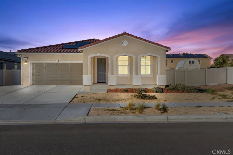 6135 W Avenue J9, Lancaster, CA 93536