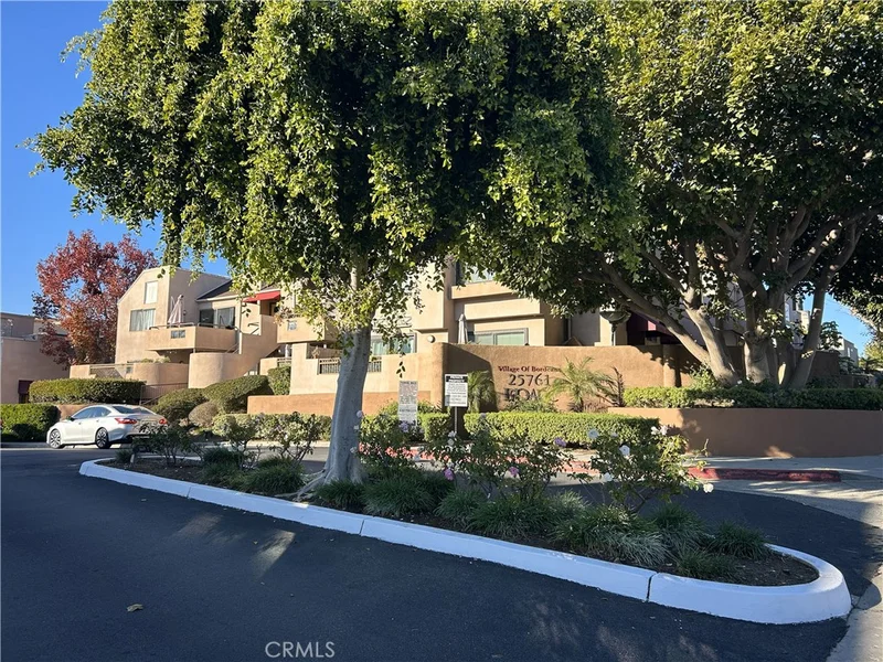 25761 Le Parc 5, Lake Forest, CA 92630