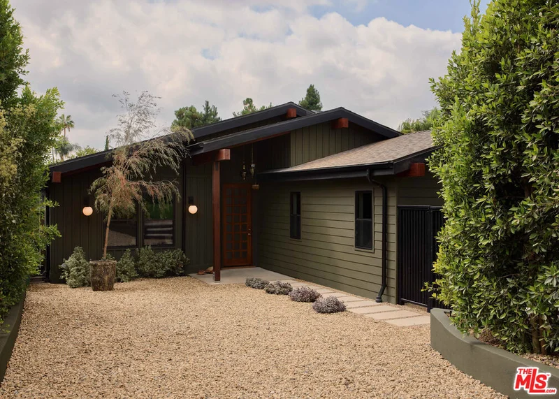 12406 La Maida Street, Valley Village, CA 91607