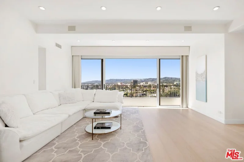 10501 Wilshire Boulevard 2201, Los Angeles, CA 90024