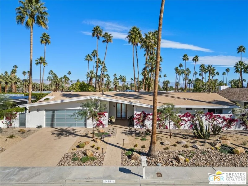 1440 E Maricopa Drive