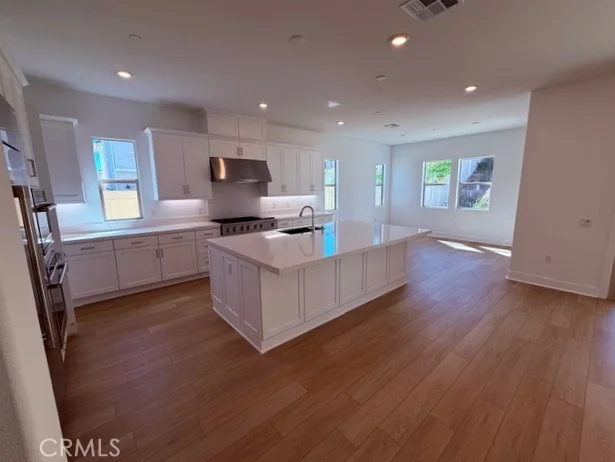 29515 Corte Azulejo, Valencia, CA 91354