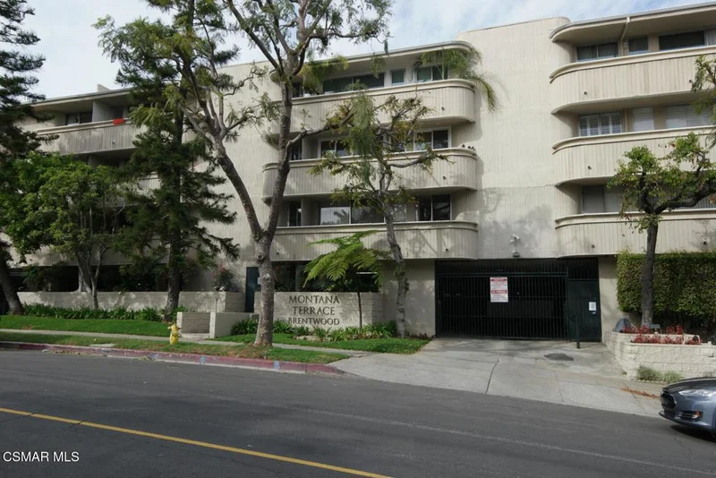 11645 Montana Avenue 220, Los Angeles, CA 90049