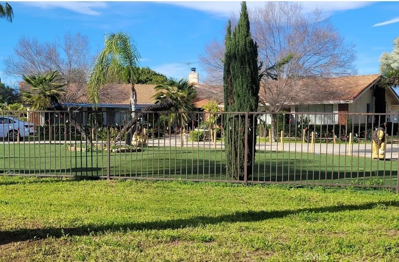 8805 Dufferin, Riverside, CA 92504