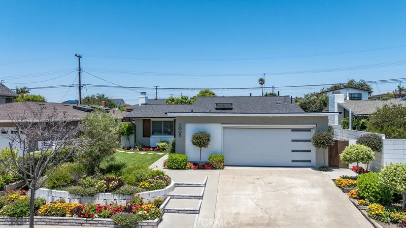1005 Driftwood Avenue, Seal Beach, CA 90740