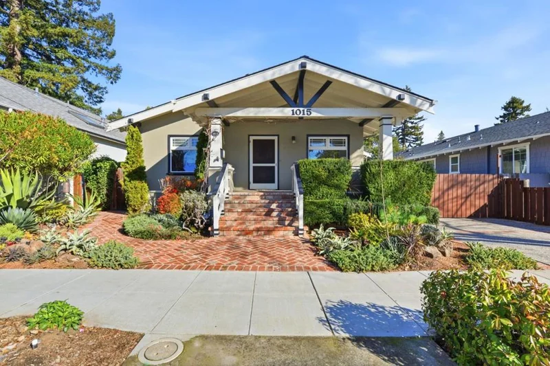 1015 High Street, Palo Alto, CA 94301