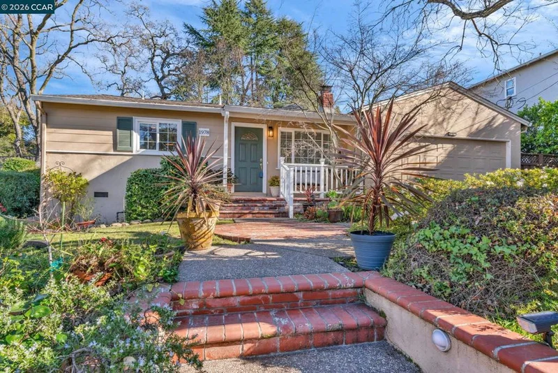 1978 MAGNOLIA WAY