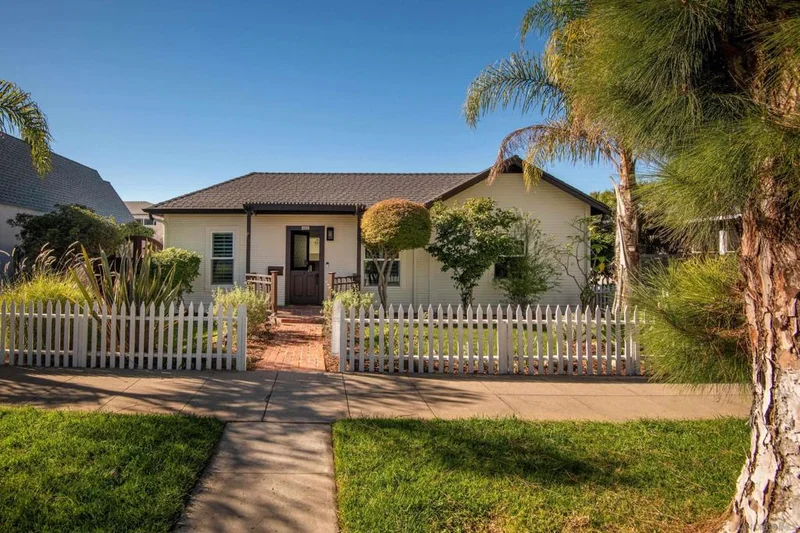 423 S Nevada St, Oceanside, CA 92054