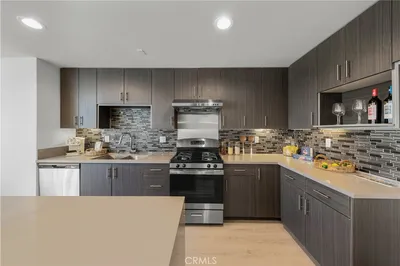 168 S Monterey Street 508 photo 2