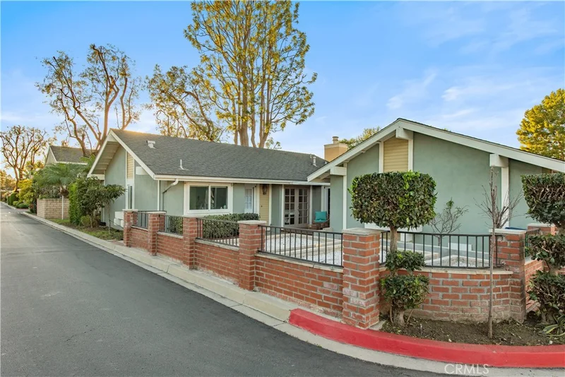 1 Emperor, Irvine, CA 92604