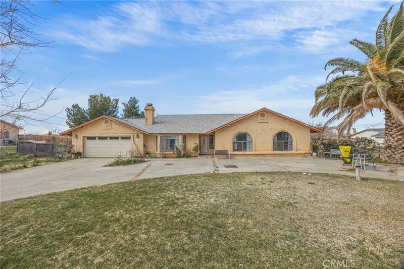 11514 1st, Hesperia, CA 92345