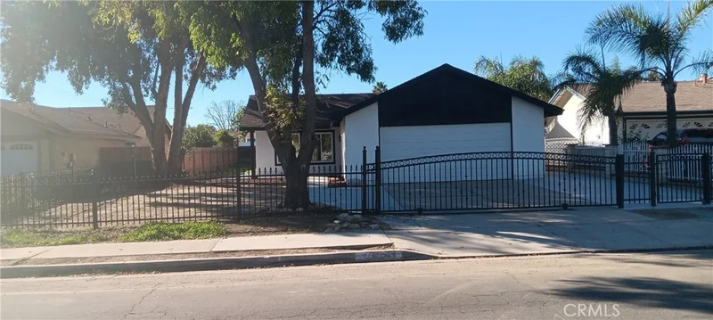 1022 Ruby, Perris, CA 92571