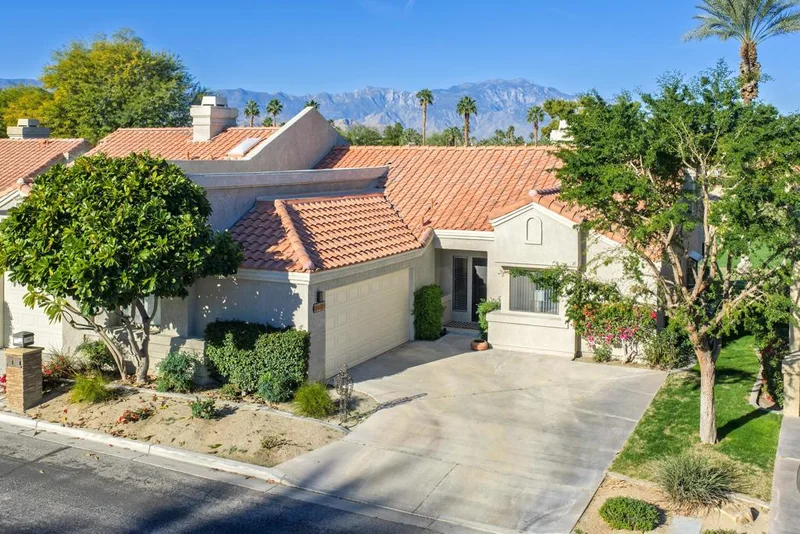 41681 Kansas Street, Palm Desert, CA 92211