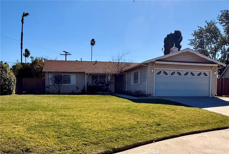 6300 Kenwater, Woodland Hills, CA 91367