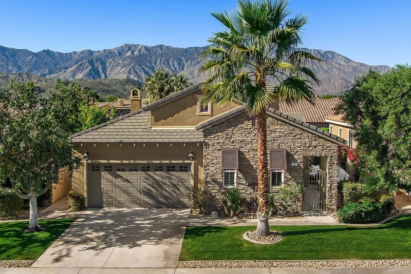 9 Shoreline Drive, Rancho Mirage, CA 92270