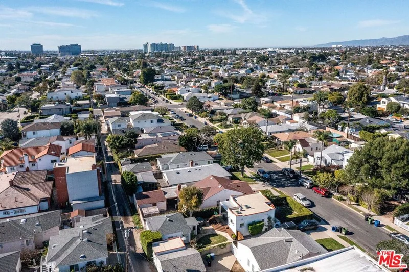 12516 Greene Avenue, Los Angeles, CA 90066