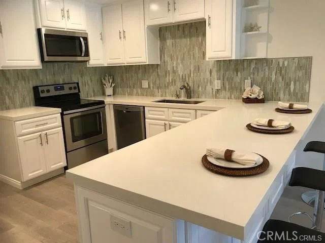 100 Scholz Plaza Ph1, Newport Beach, CA 92663
