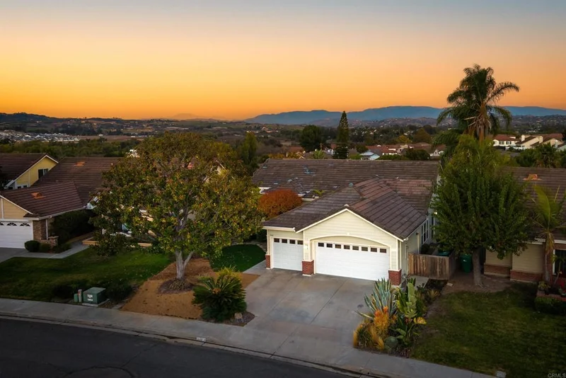 5166 Via Portola, Oceanside, CA 92057
