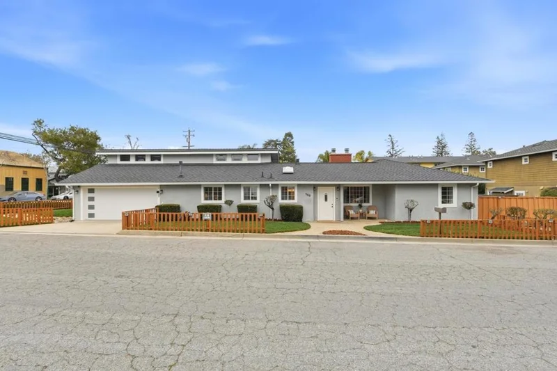 560 University Avenue, Los Gatos, CA 95032