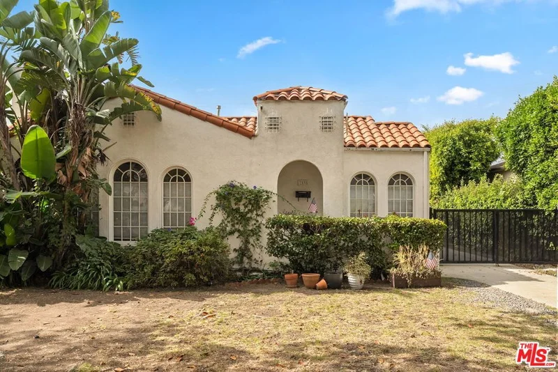 2535 Veteran Avenue, Los Angeles, CA 90064