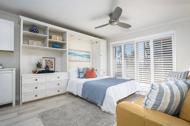 1021 Scott St, San Diego, CA 92106