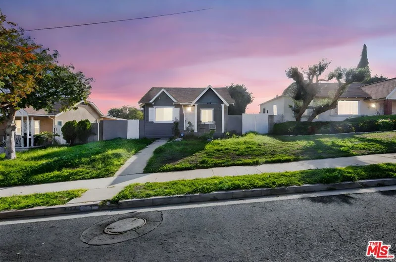 4124 W 64th Street, Inglewood, CA 90302
