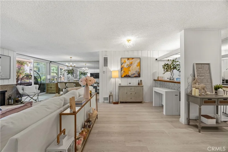 6315 Green Valley 100, Culver City, CA 90230