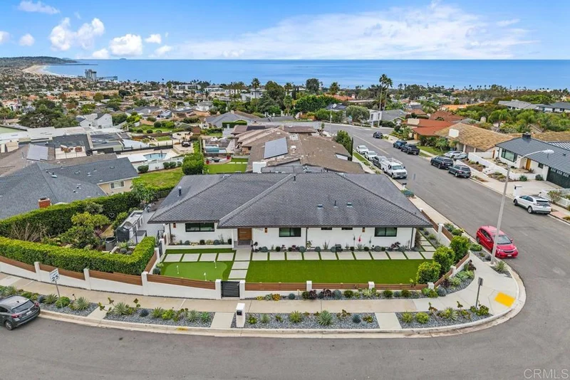 5560 Moonlight Lane, La Jolla, CA 92037
