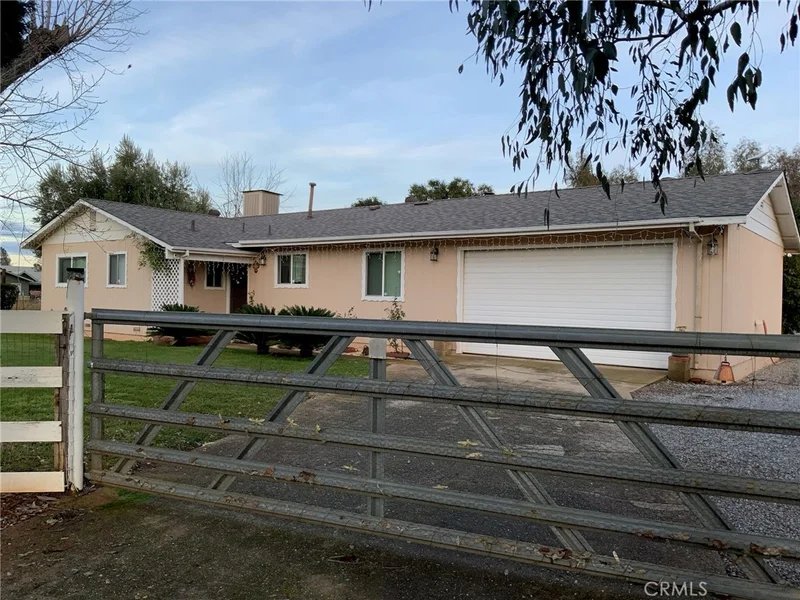6655 Oak, Anderson, CA 96007