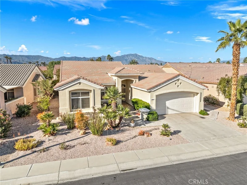 36627 Crown Street photo 2